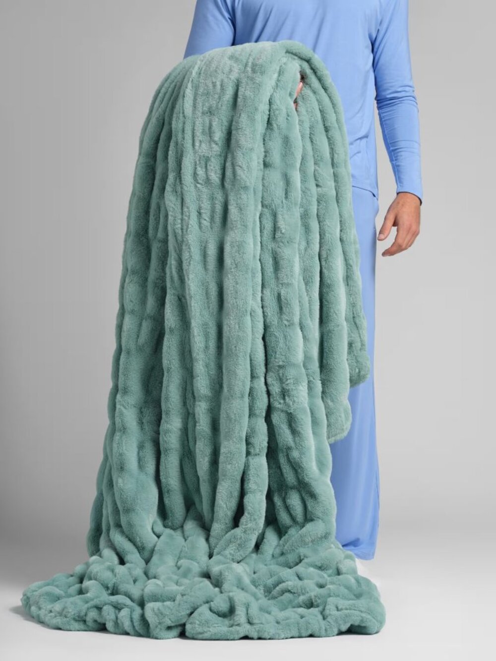 Comfrt Wasabi Dreamer Blanket - Picture 3 of 9